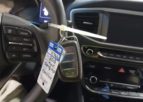 2018 Hyundai Ioniq Hybrid Blue z USA, uszkodzony, nr VIN KMHC65LC2JU102680